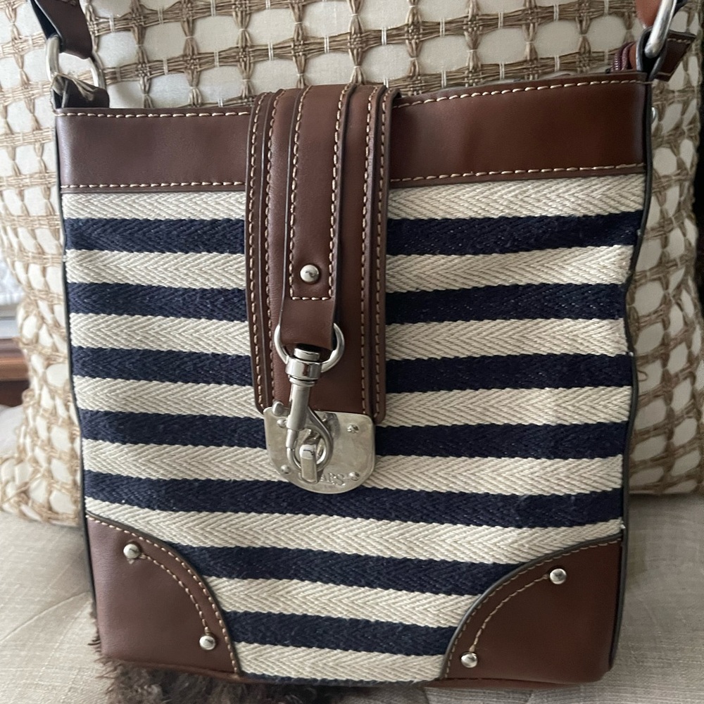 Fashionable & Stylish Crossbody